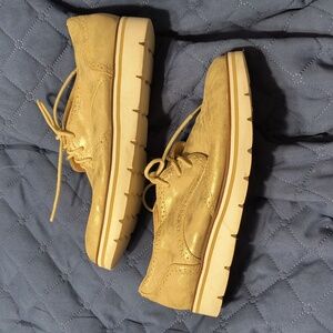 White Mountain gold shoes